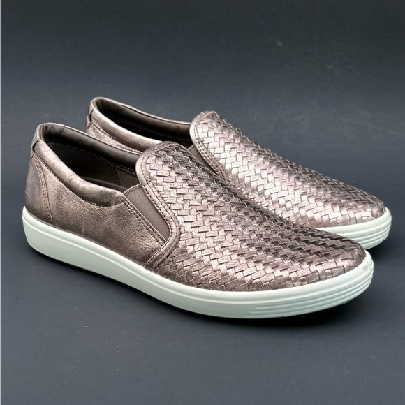 ECCO Soft 7 Slip-On Leather Bronze Sneakers Women's Size 9 US - Picture 2 of 13